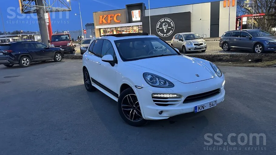 Porsche Cayenne 2011 photo 5