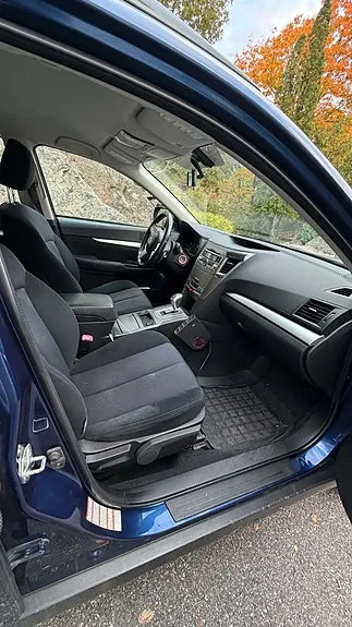 Subaru Outback 2011 photo 5