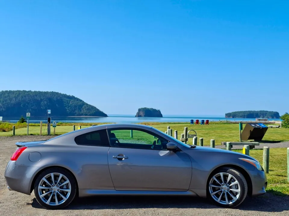 Infiniti G37
