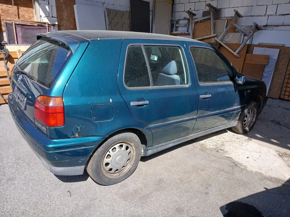 Volkswagen Golf 1993 photo 2