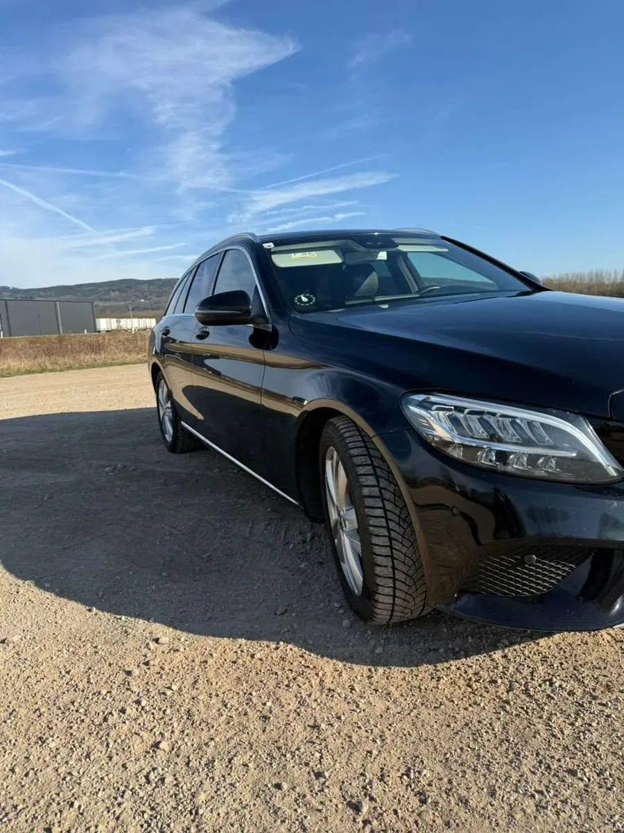 Mercedes-Benz C-Class 2019 photo 2