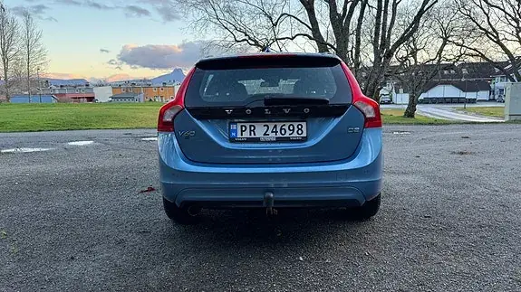 Volvo V60 2014 photo 5