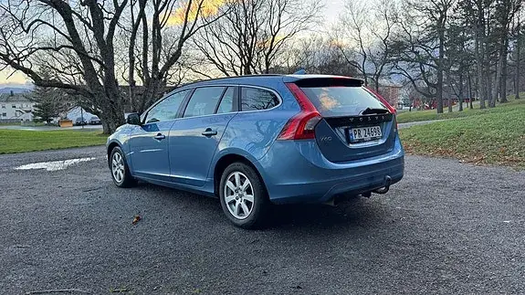 Volvo V60 2014 photo 4
