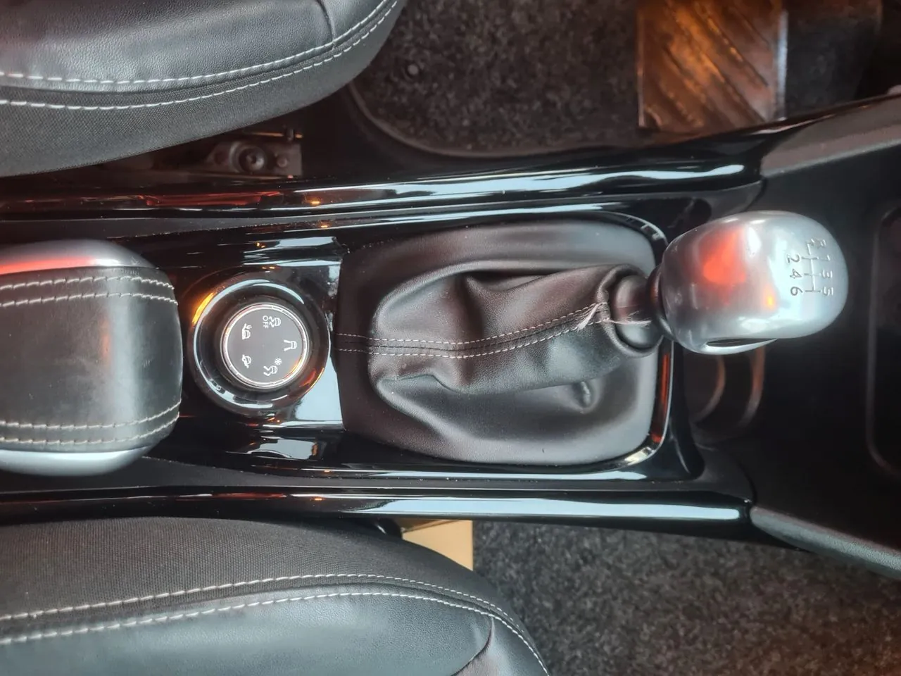 Peugeot 2008 2017 photo 4