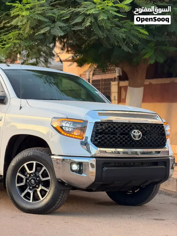 Toyota Tundra 2015 photo 3