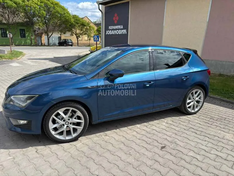 Seat Leon 2013 photo 2