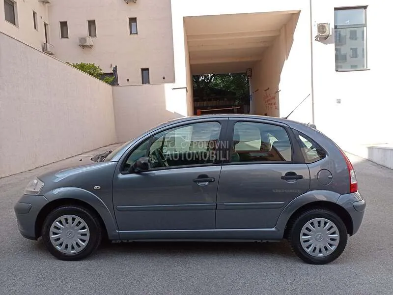 Citroen C3 2009 photo 4