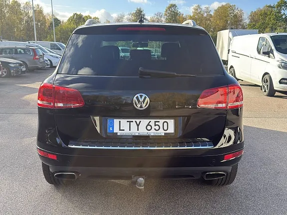 Volkswagen Touareg 2012 photo 5