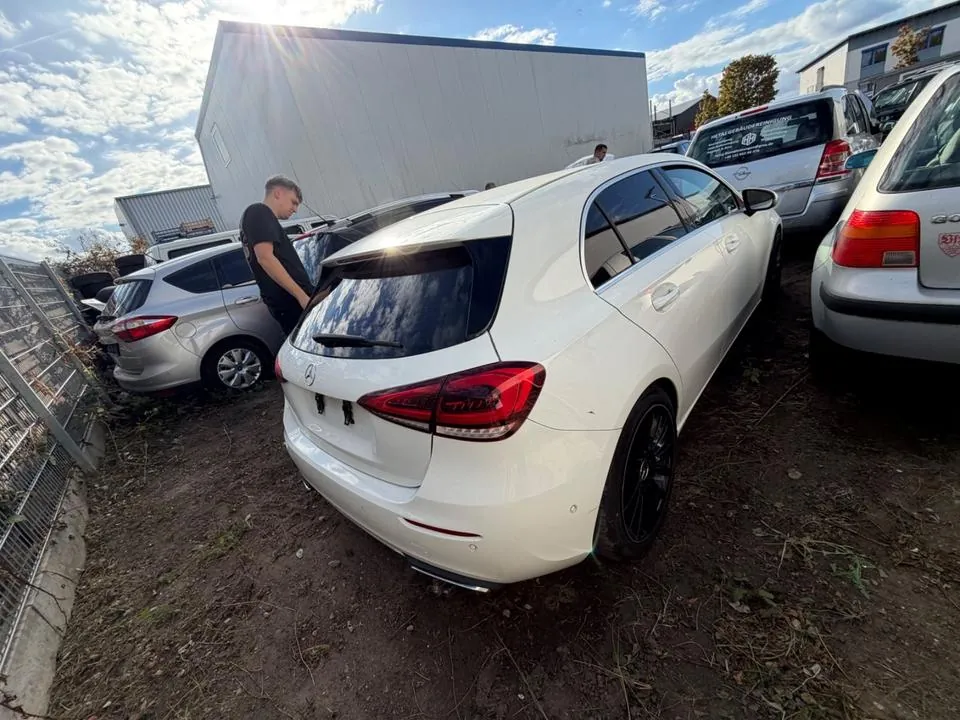 Mercedes-Benz A 200
