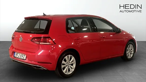 Volkswagen Golf 2019 photo 2