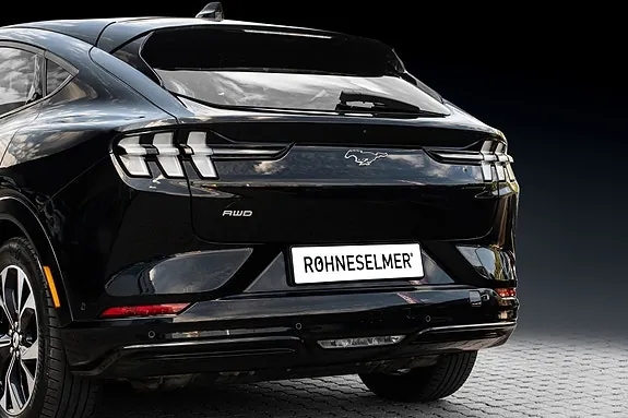 Ford Mustang Mach-E 2021 photo 5