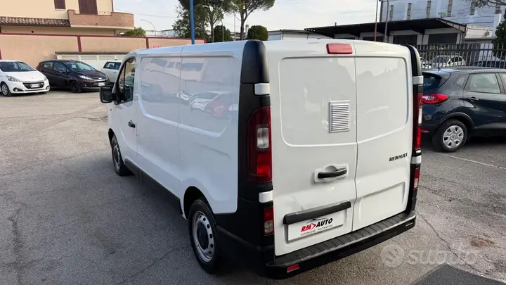 Renault Trafic 2022 photo 3