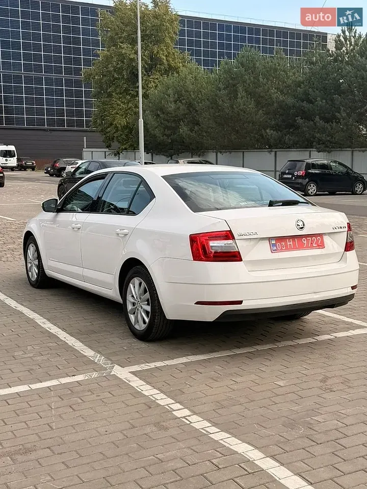 Skoda Octavia 2017 photo 2
