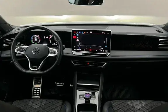 Volkswagen Tiguan 2025 photo 3