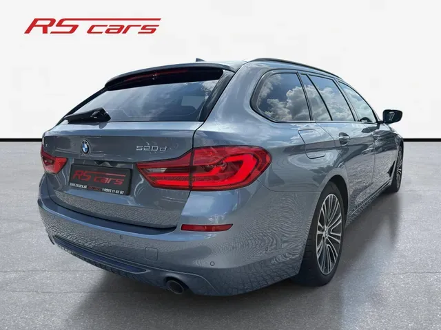 BMW 5 Series Touring 2020 photo 4
