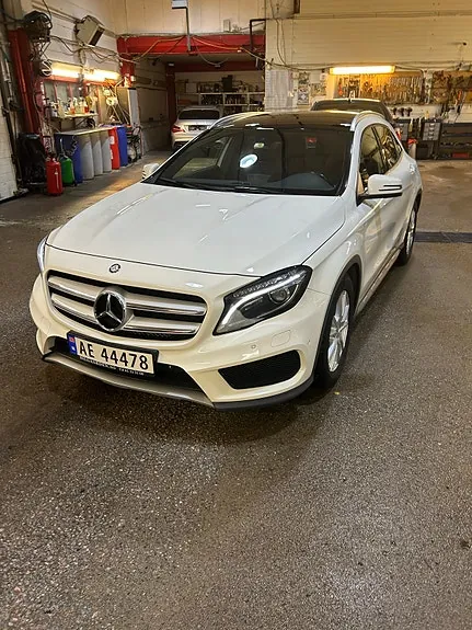 Mercedes-Benz Gla200 2015 photo 2