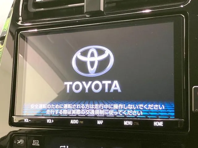 Toyota Prius 2022 photo 3