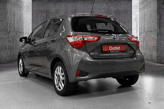 Toyota Yaris 2017 photo 4