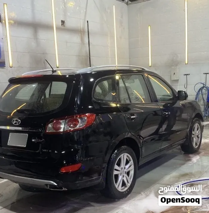 Hyundai Santa Fe 2012 photo 2
