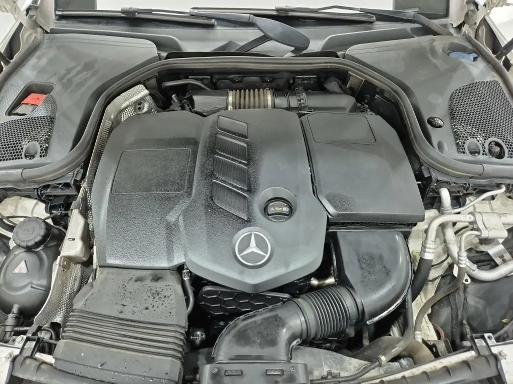 Mercedes-Benz E-Class 2017 photo 5