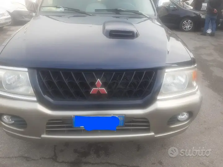 Mitsubishi Pajero Sport 2003 photo 2