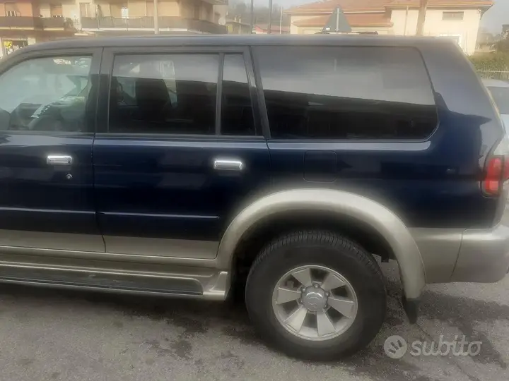Mitsubishi Pajero Sport 2003 photo 3