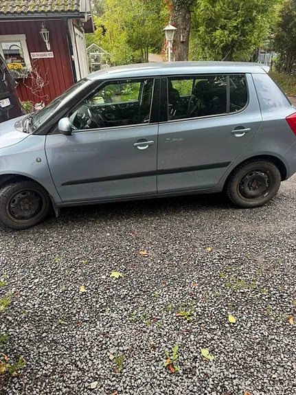 Skoda Fabia 2007 photo 2
