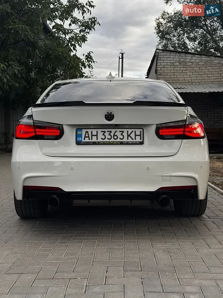 BMW 3 Series 2015 photo 5