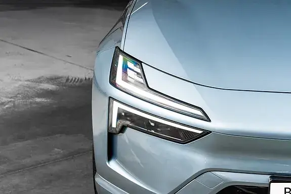 Polestar 4 2025 photo 5