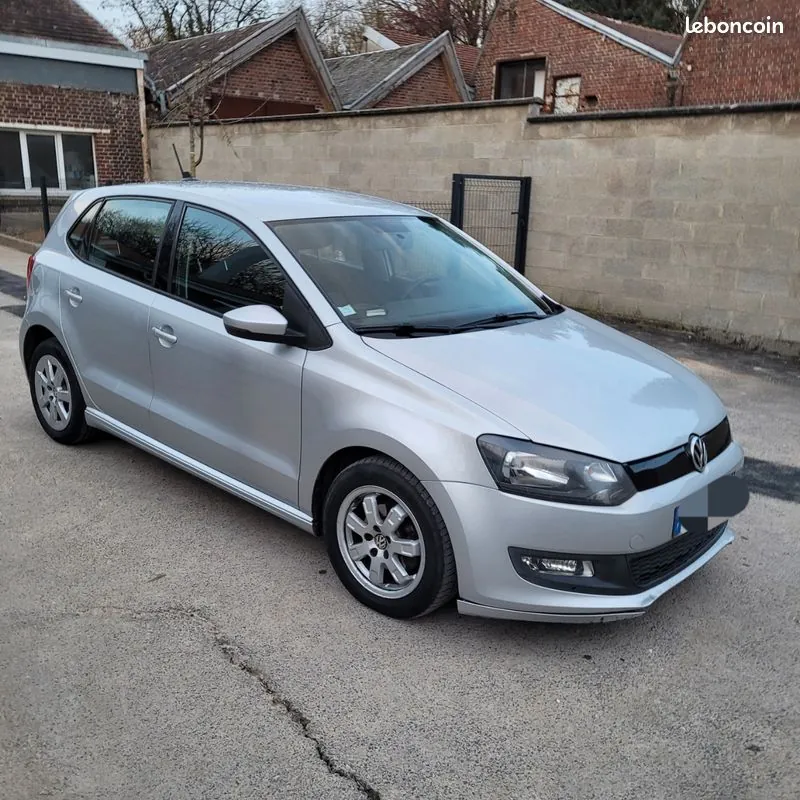 Volkswagen Polo 2012 photo 2