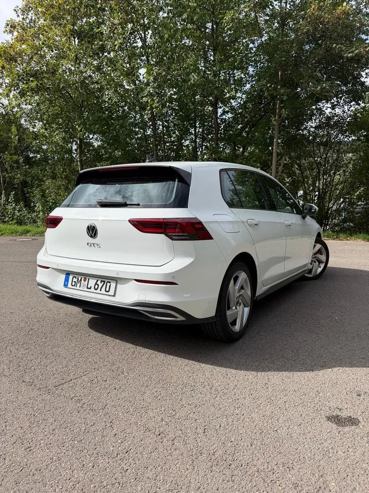 Volkswagen Golf 8