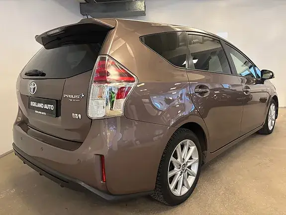 Toyota Prius 2017 photo 5
