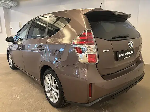 Toyota Prius 2017 photo 4