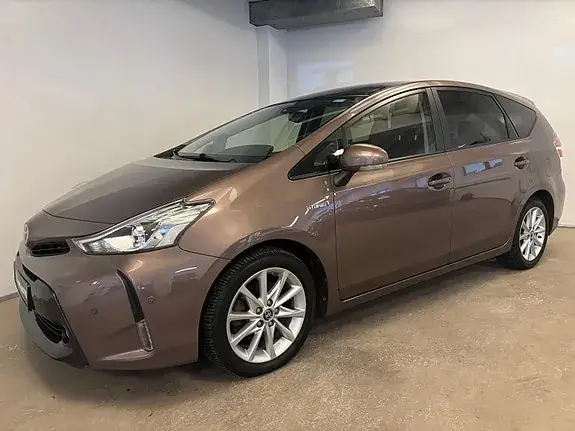 Toyota Prius 2017 photo 2