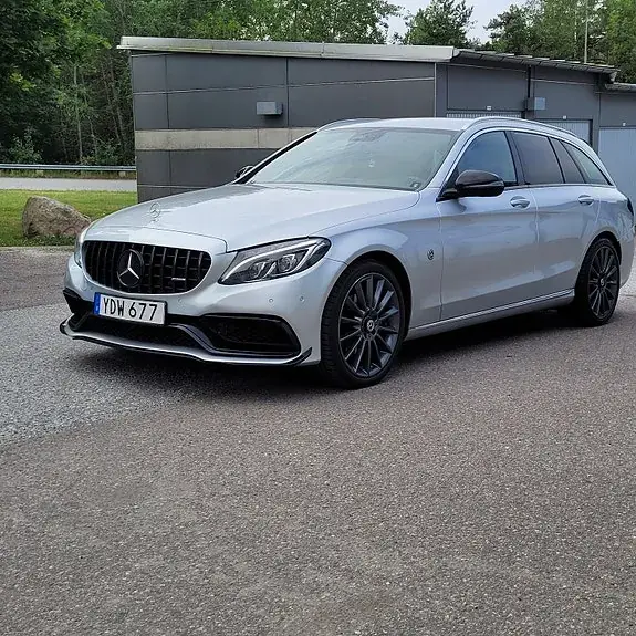 Mercedes-Benz C 220 2016 photo 2