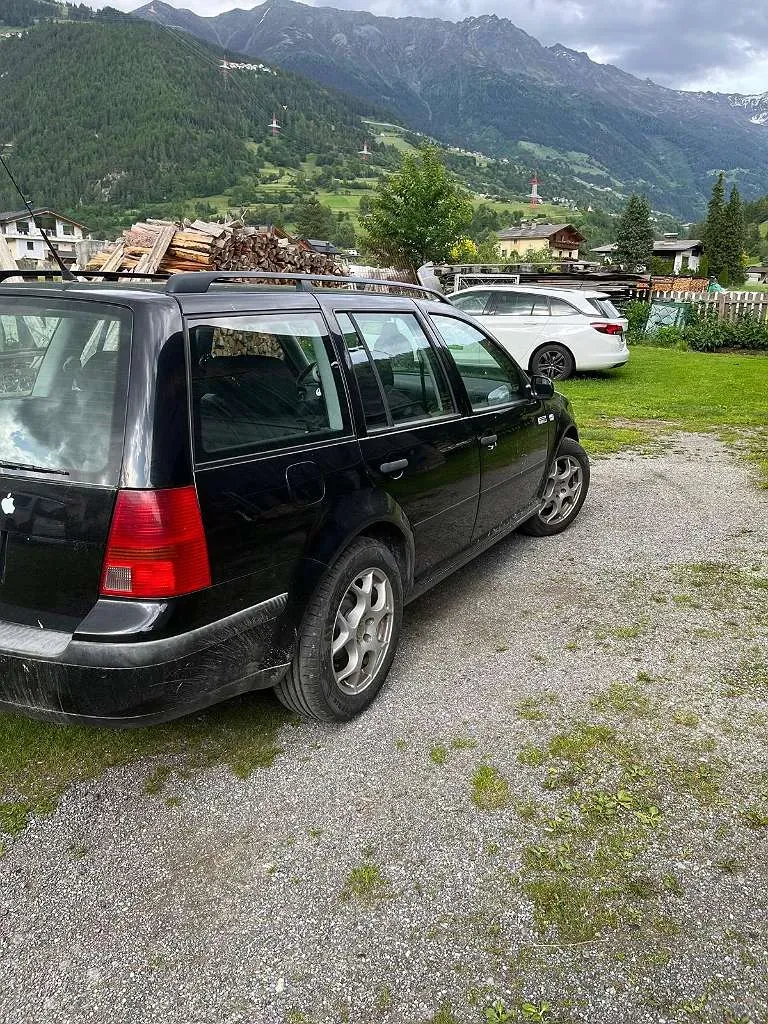 Volkswagen Golf 2002 photo 3