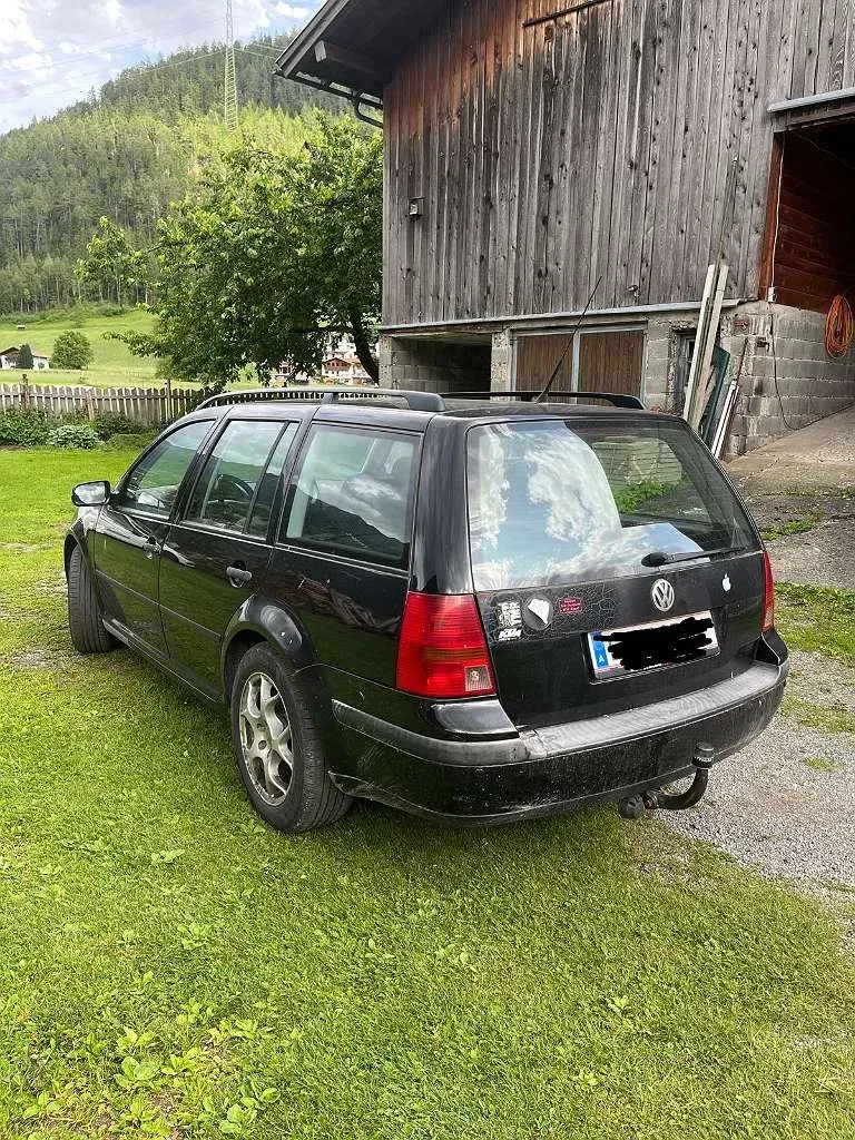 Volkswagen Golf 2002 photo 2