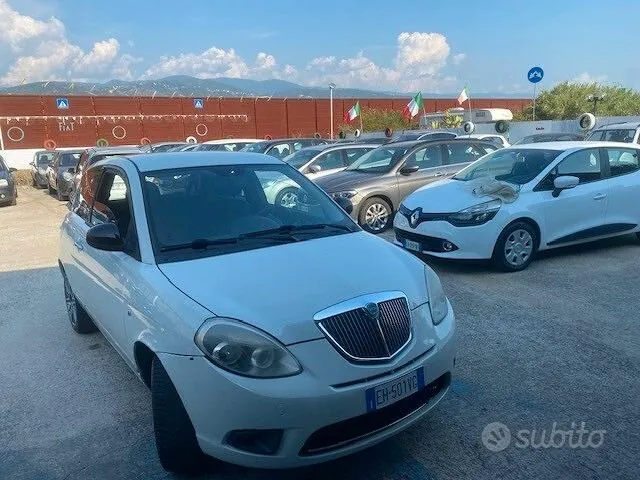 Lancia Ypsilon 2011 photo 4