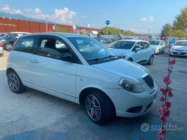 Lancia Ypsilon 2011 photo 5