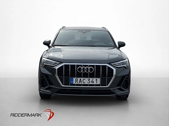 Audi Q3 2023 photo 2