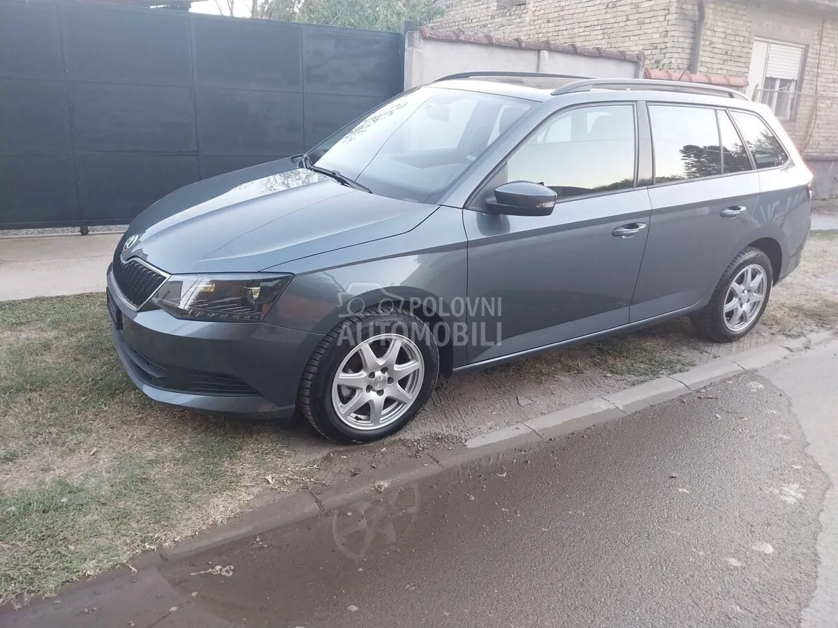 Skoda Fabia 2015 photo 5