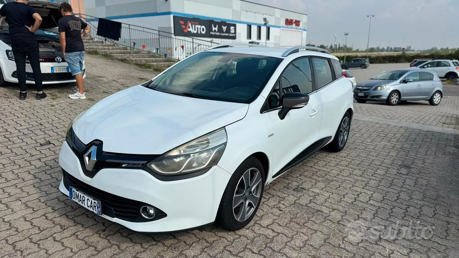 Renault Clio 2015 photo 2