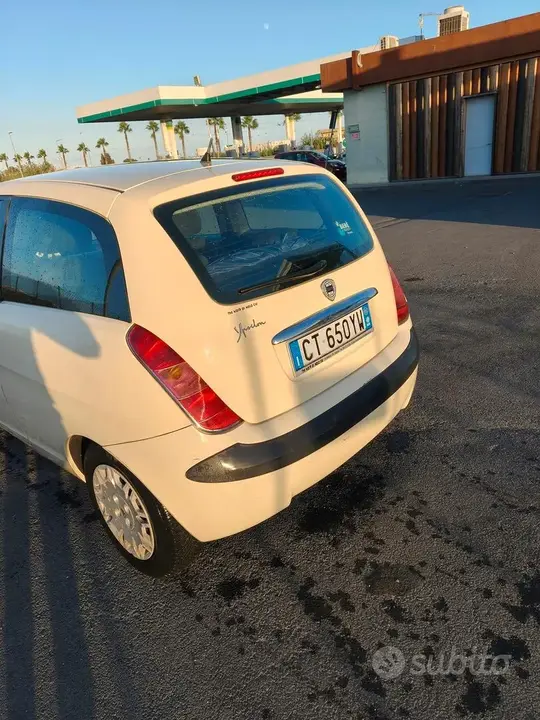 Lancia Ypsilon 2005 photo 3