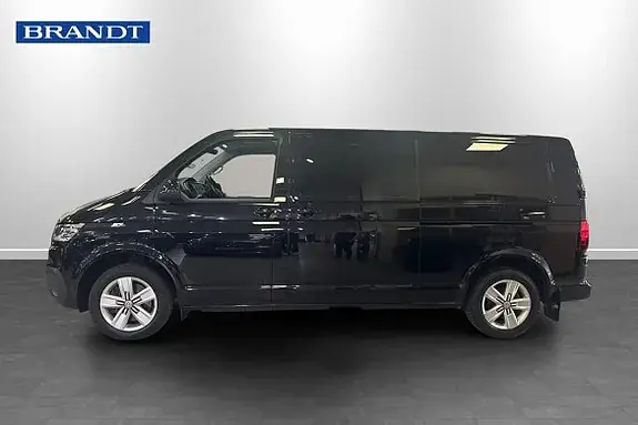 Volkswagen Transporter 2023 photo 3