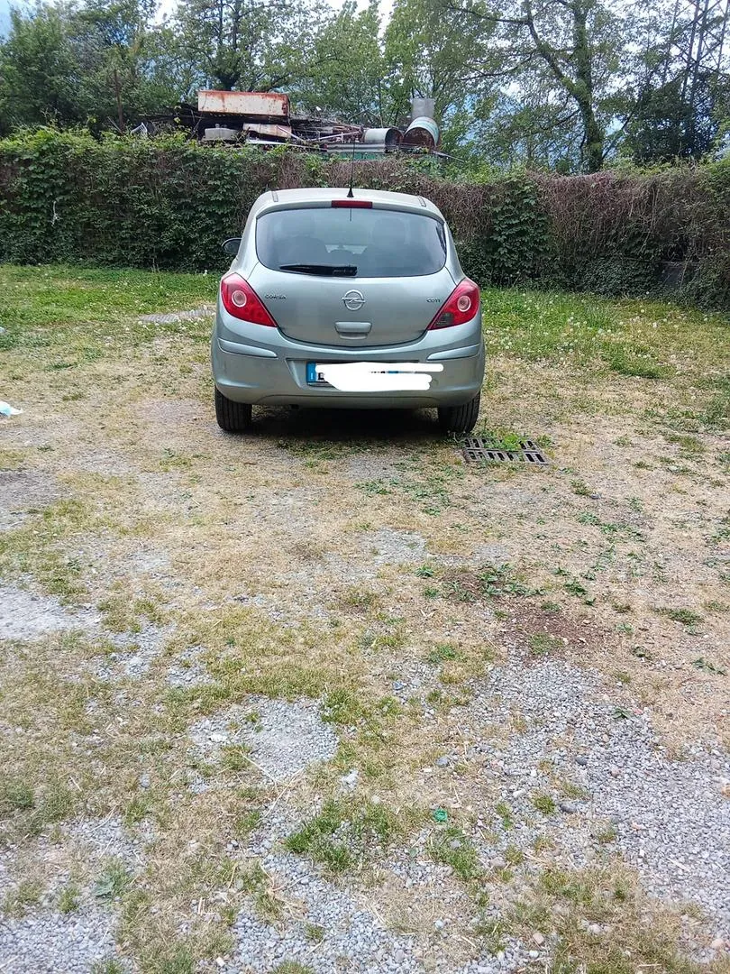 Opel Corsa 2012 photo 2