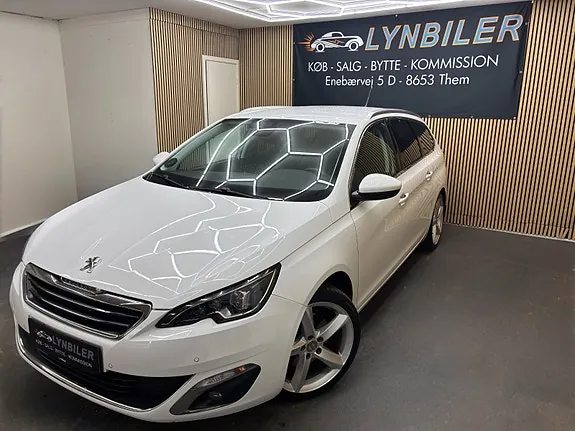 Peugeot 308 2015 photo 2