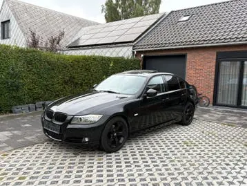 BMW 320I