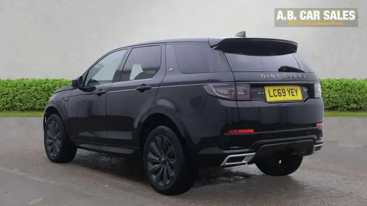 Land Rover Discovery Sport 2019 photo 2