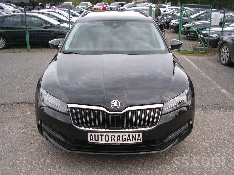 Skoda Superb 2022 photo 5