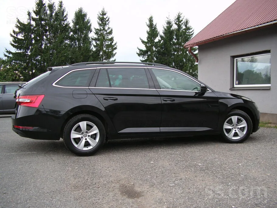 Skoda Superb 2022 photo 3